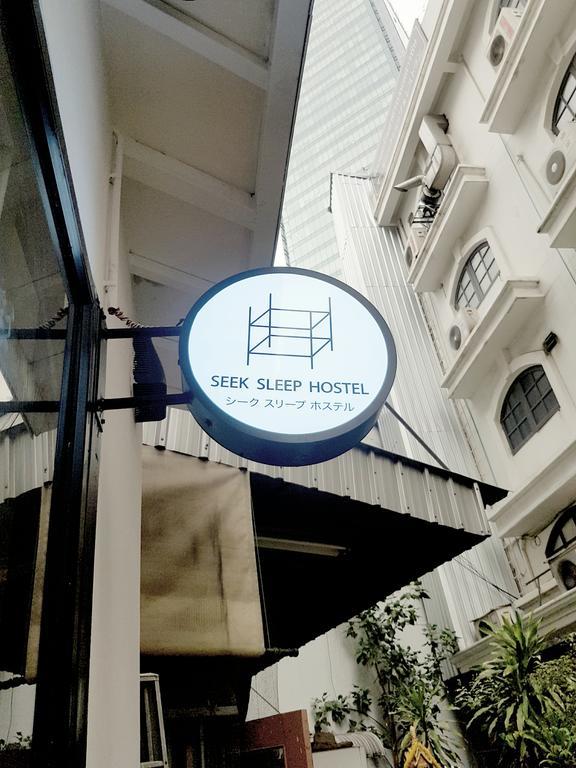Seek Sleep Hostel Bangkok Esterno foto
