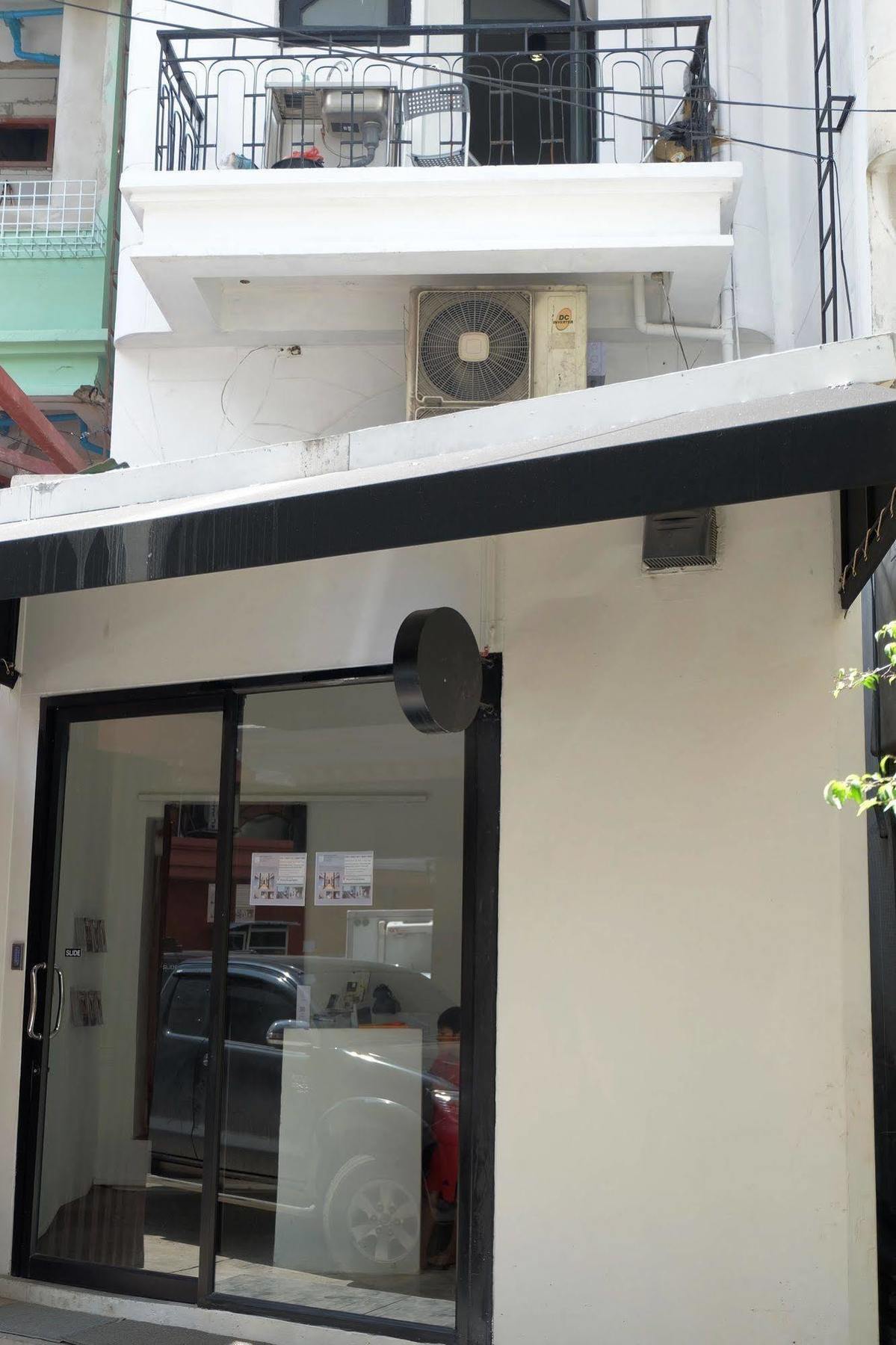 Seek Sleep Hostel Bangkok Esterno foto